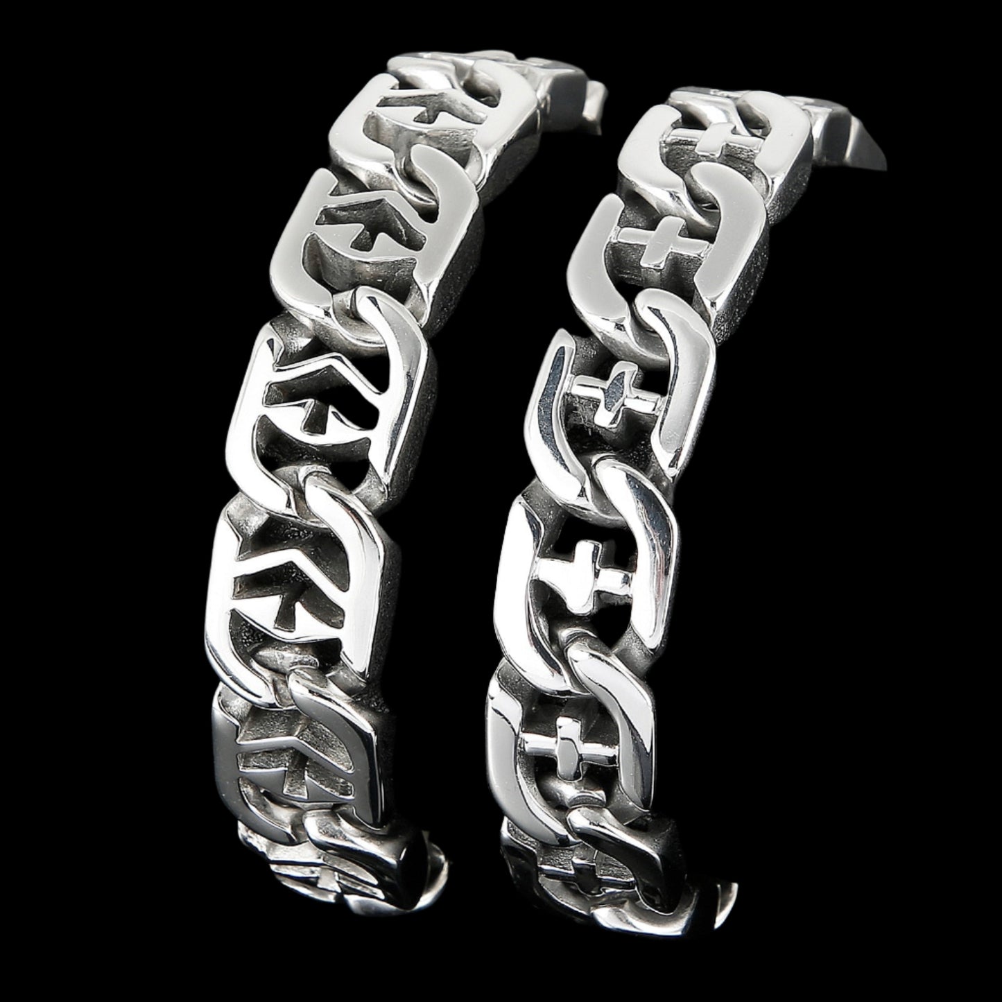 Cross Link Flat Chain Bracelet