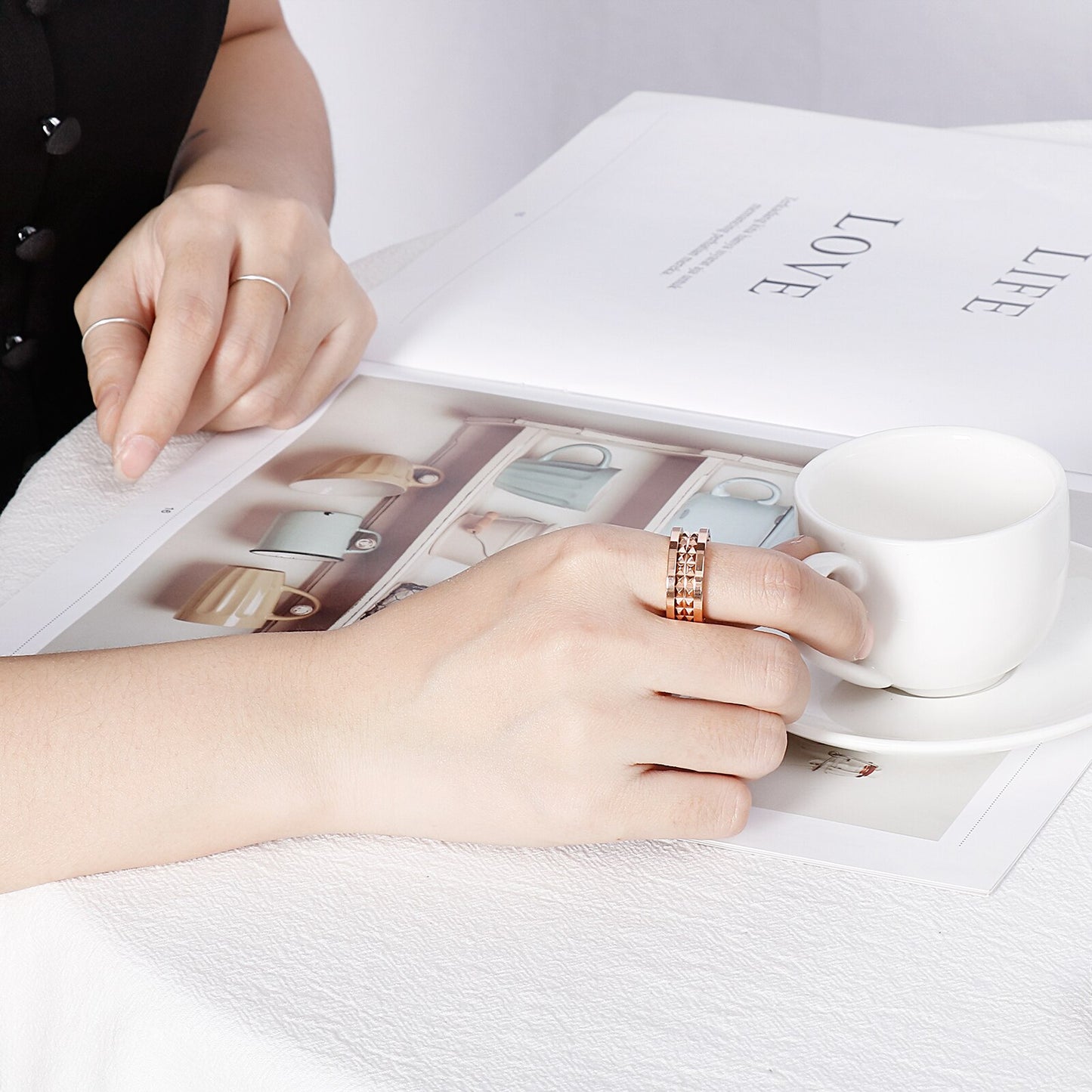 Round Roman Numerals Ring