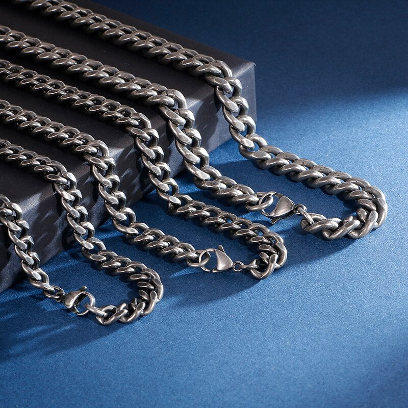 Black Link Curb Chain