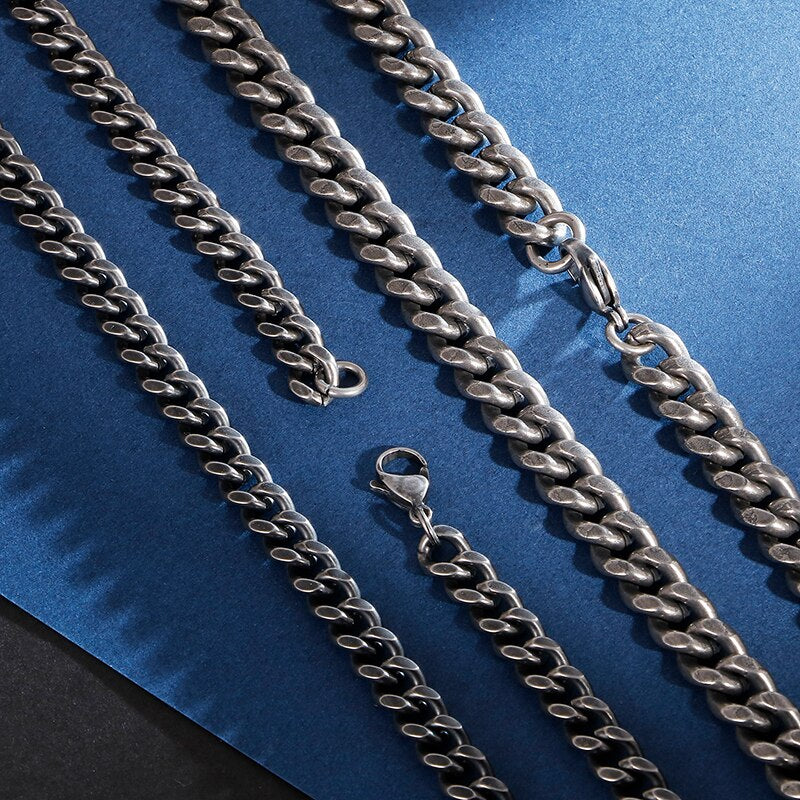 Black Link Curb Chain