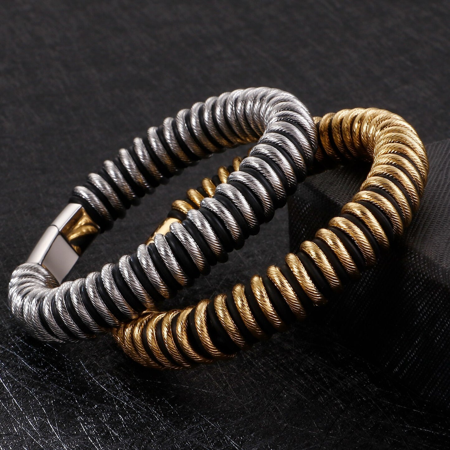 Spring Round Mens Bracelet with Magnet Clasp