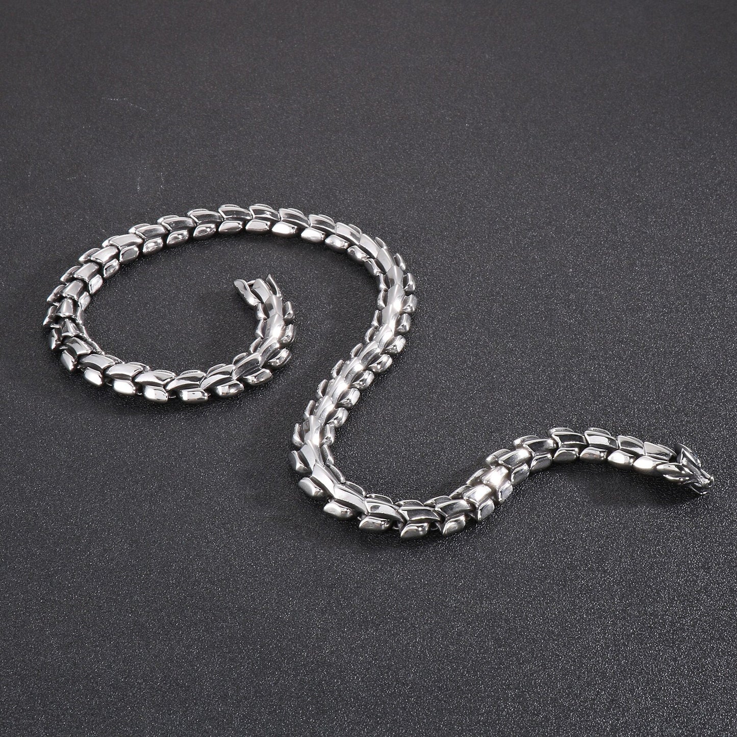Heavy Armor Dragonscale Chain Necklace