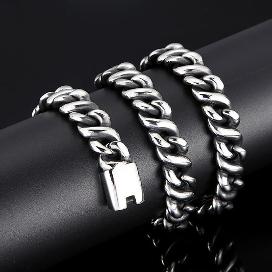 Twisted Cuban Chain Necklace