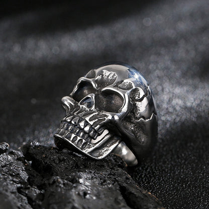 Gothic Cracked Skull Heavy Signet Ring