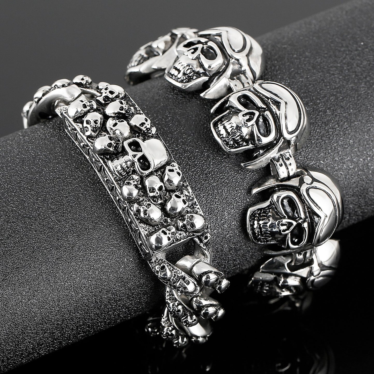 Skull Pattern Darkness Bracelet