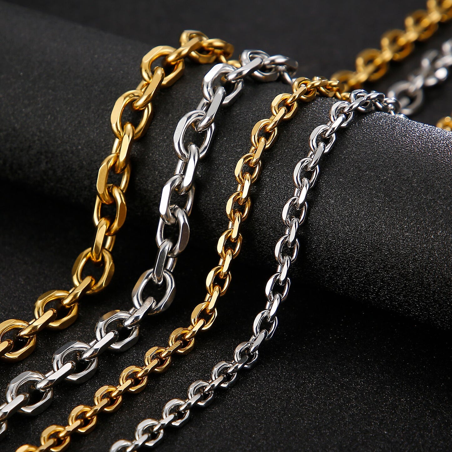 Oval Rolo Link Chain Necklace