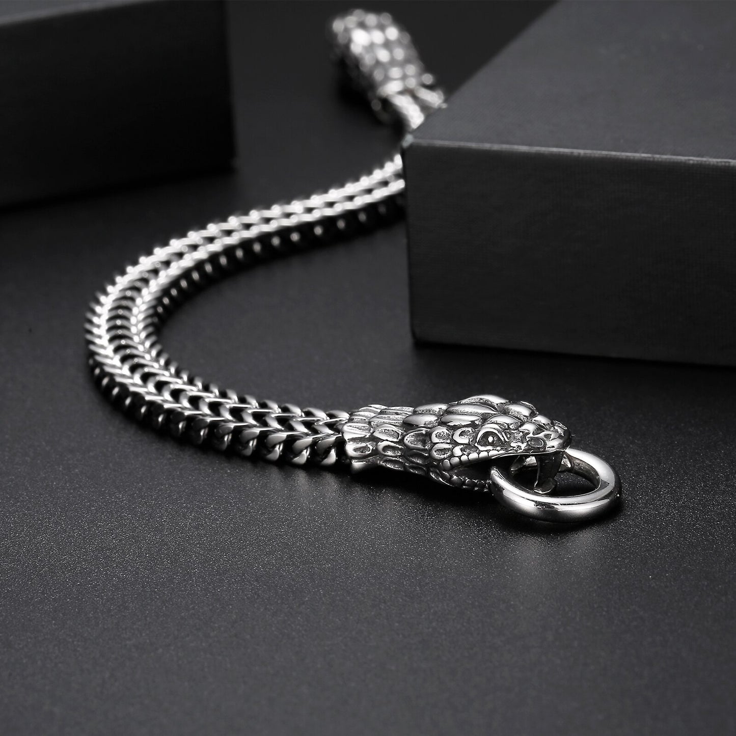 Vintage Animal Snake Head Charm Men Bracelets Matte Mess Link Chain Punk Rock Stainless Steel Jewelry