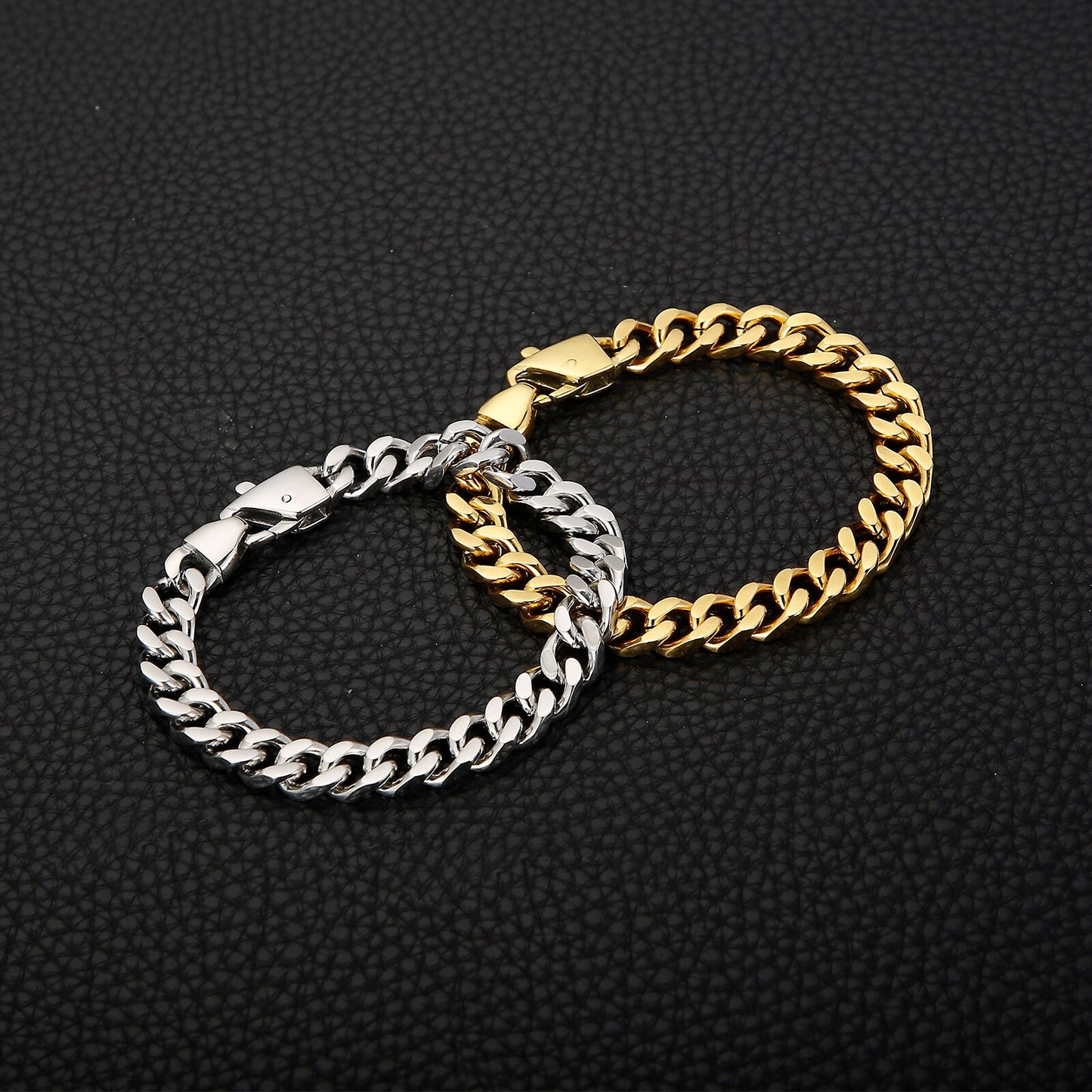 Medium Gauge Cuban Chain Link Bracelet