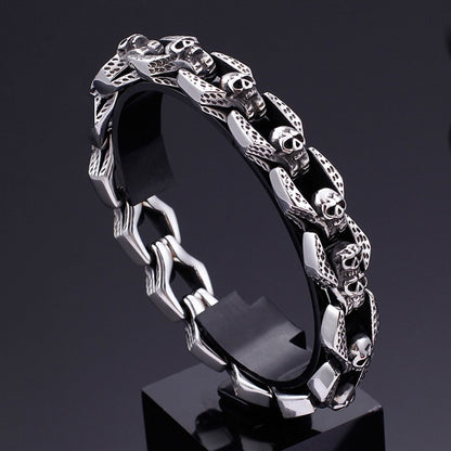 Skull Blacken Metal Bracelet