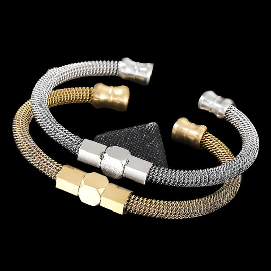 Screw Charm Stainless Steel Mesh Wristband